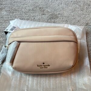 Kate Spade Cream Crossbody Bag with Sophisticated Design